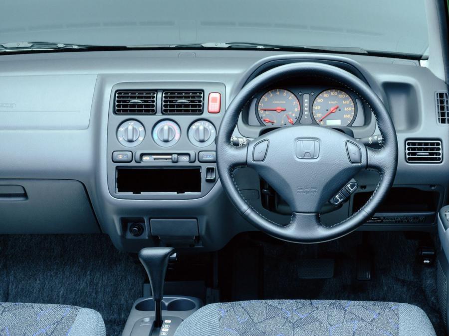  Honda Logo 3-Door 1996 года  (фото 10 из 11)